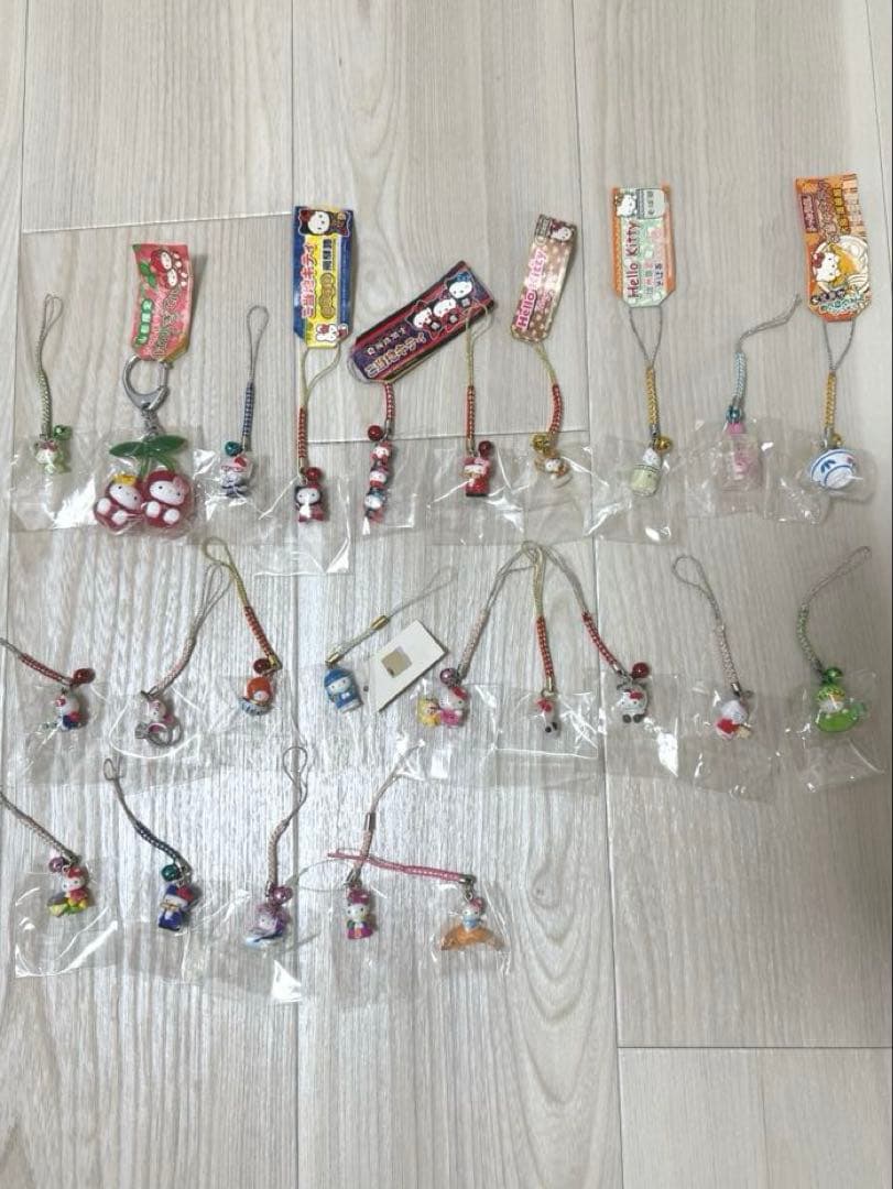 ご当地キティ 237個 まとめ売り