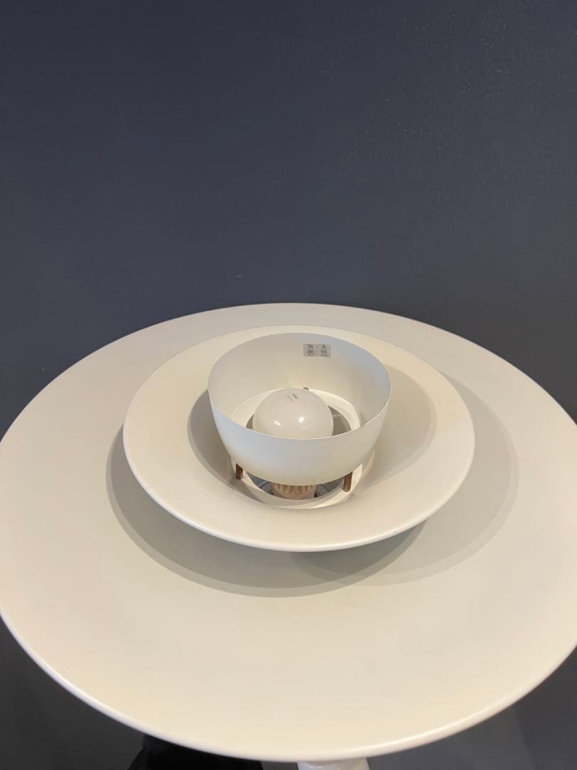 北欧 照明 白系 ペンダントライト　希少　早い物勝ち