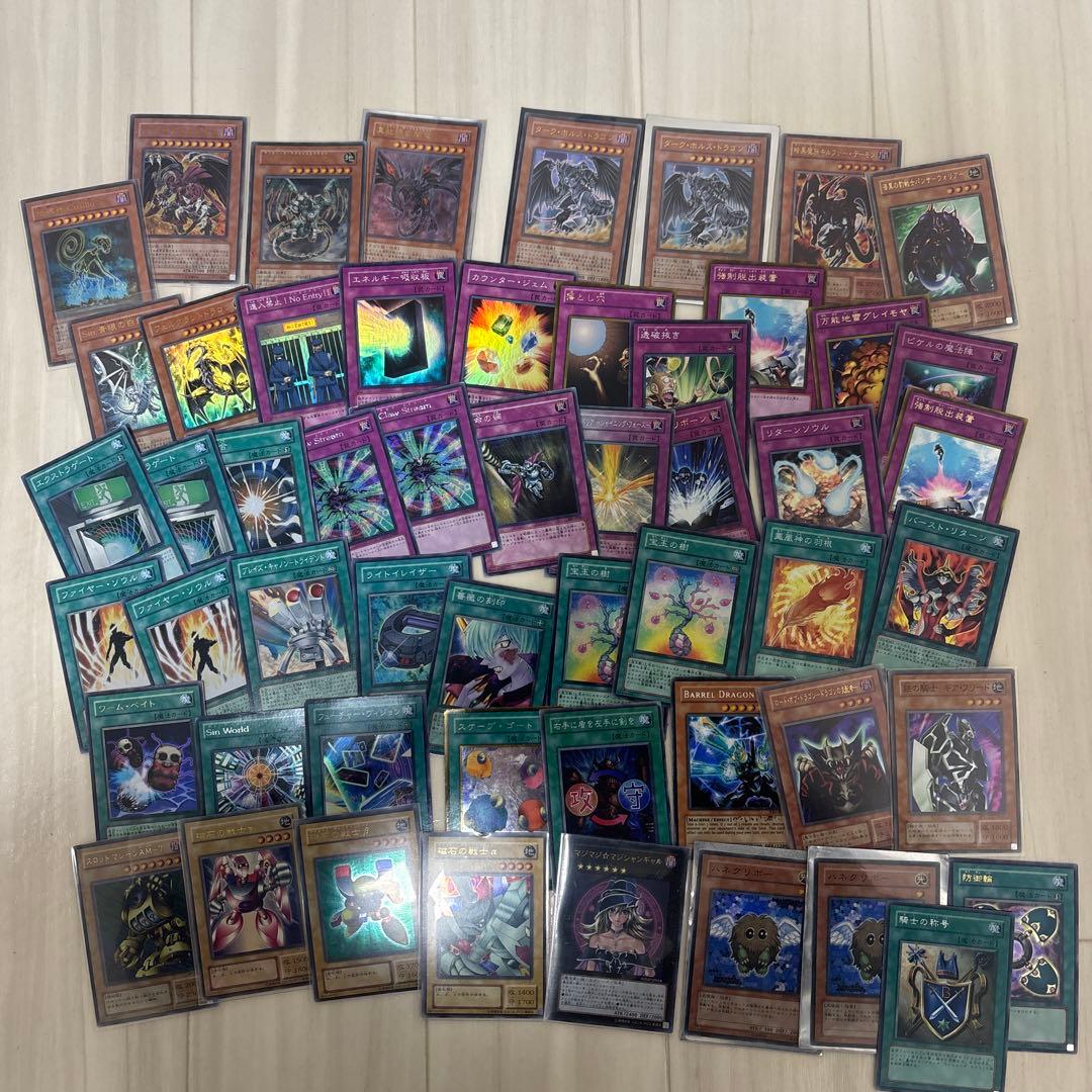 遊戯王OCGカード 約150枚セット/まとめ売り/レアカード/ホロ/レリーフ