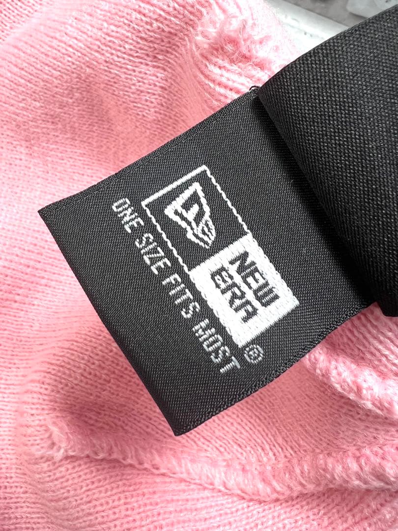 Supreme×New Era Box Logo Beanie ダスティーピンク