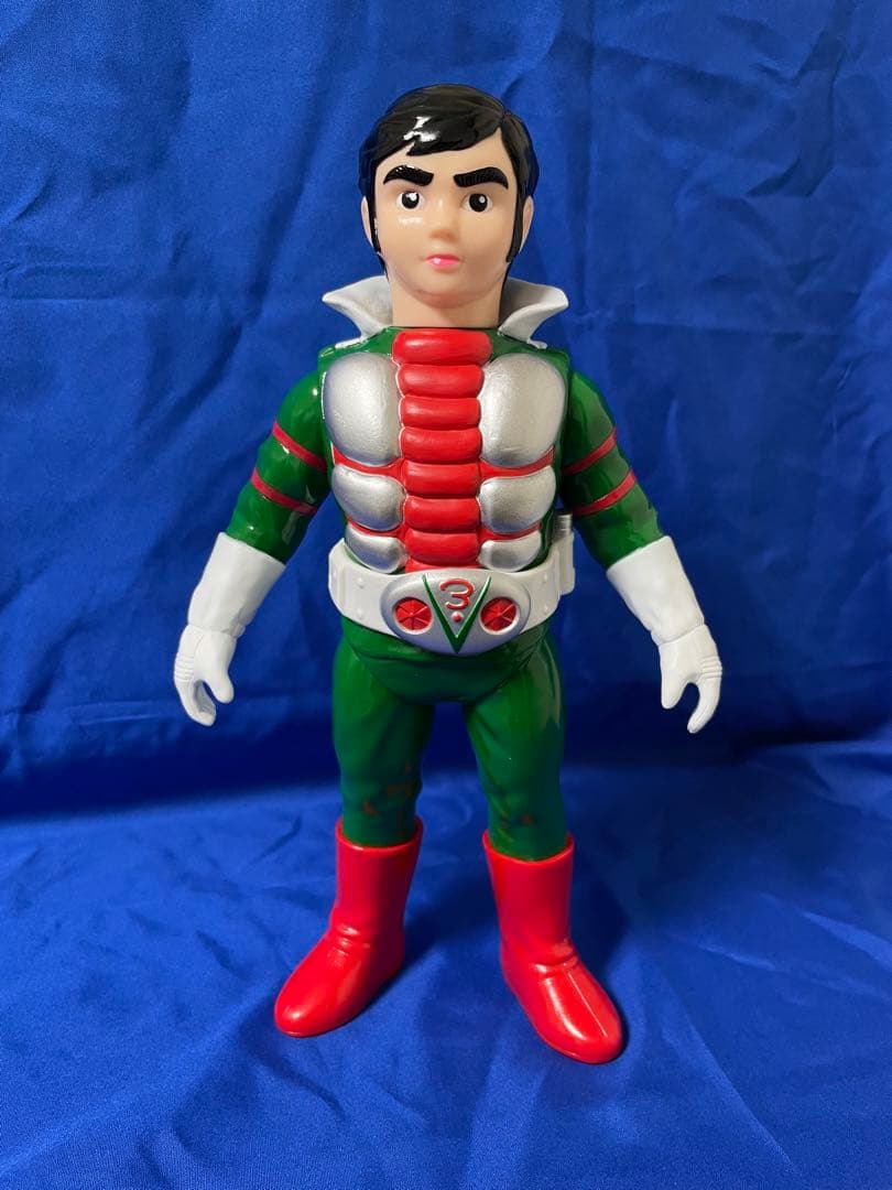 メディコムトイ　仮面ライダーV3 新色
