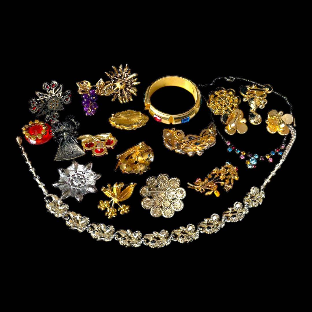 ☆2025年&2026年福袋☆レッド&マルチカラー☆18点アクセサリーセット