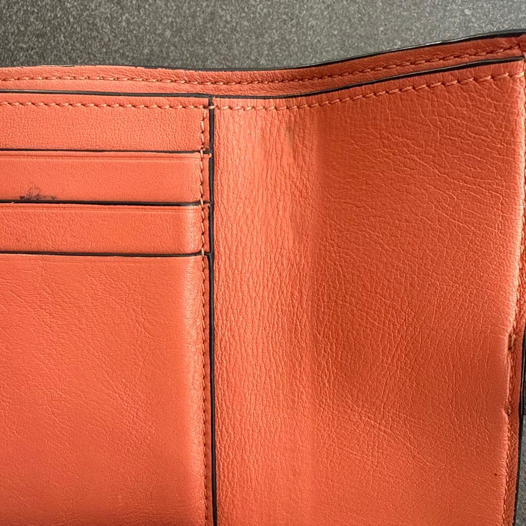 LOEWE 三つ折り財布　箱付き