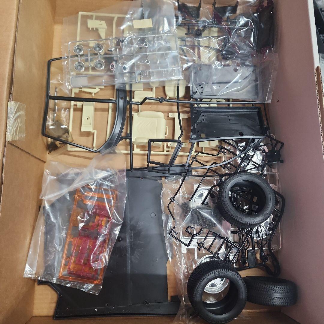 Ferrari Testarossa 1/8スケール 未組み立てキット