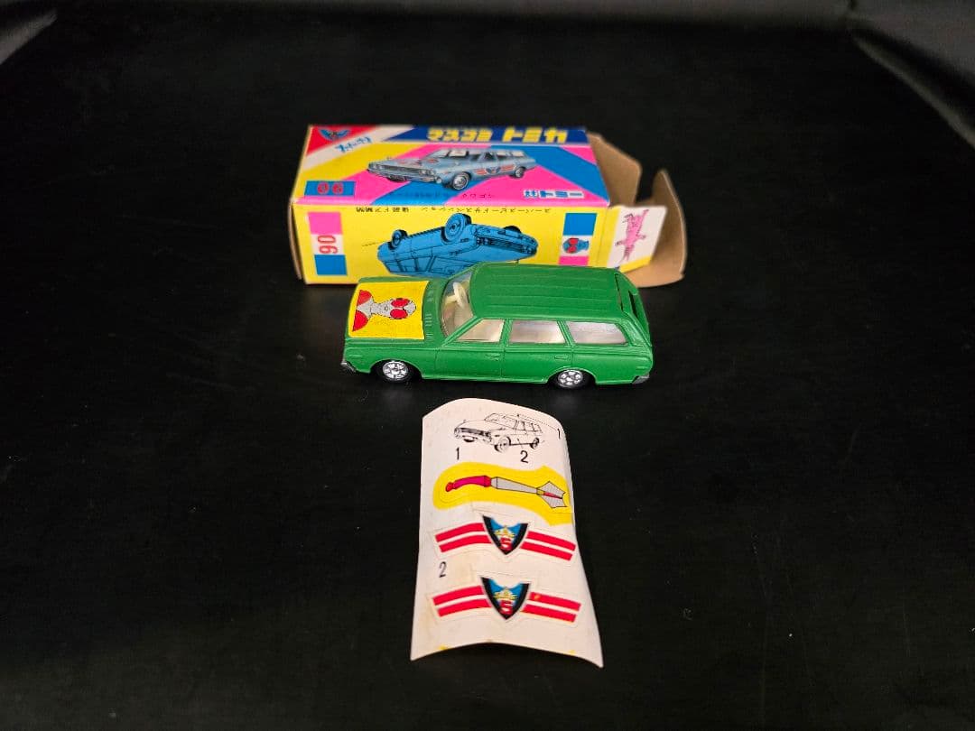 マスコミトミカ 06セドリックワゴンファイヤーマンシール未使用1974刻印無し