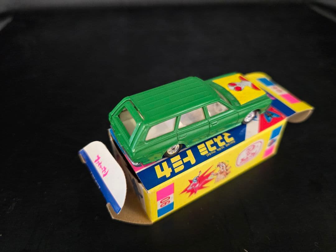 マスコミトミカ 06セドリックワゴンファイヤーマンシール未使用1974刻印無し