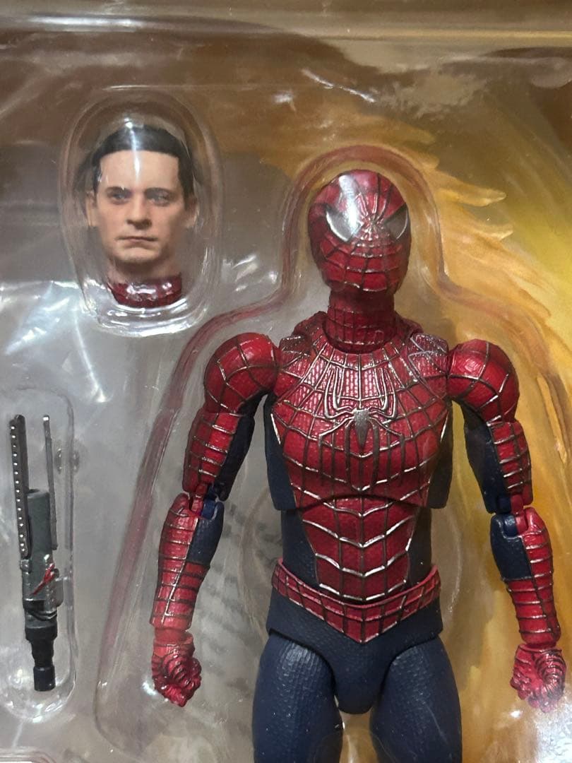 MAFEX マフェックス フレンドリー ネイバーフッド スパイダーマン　未開封