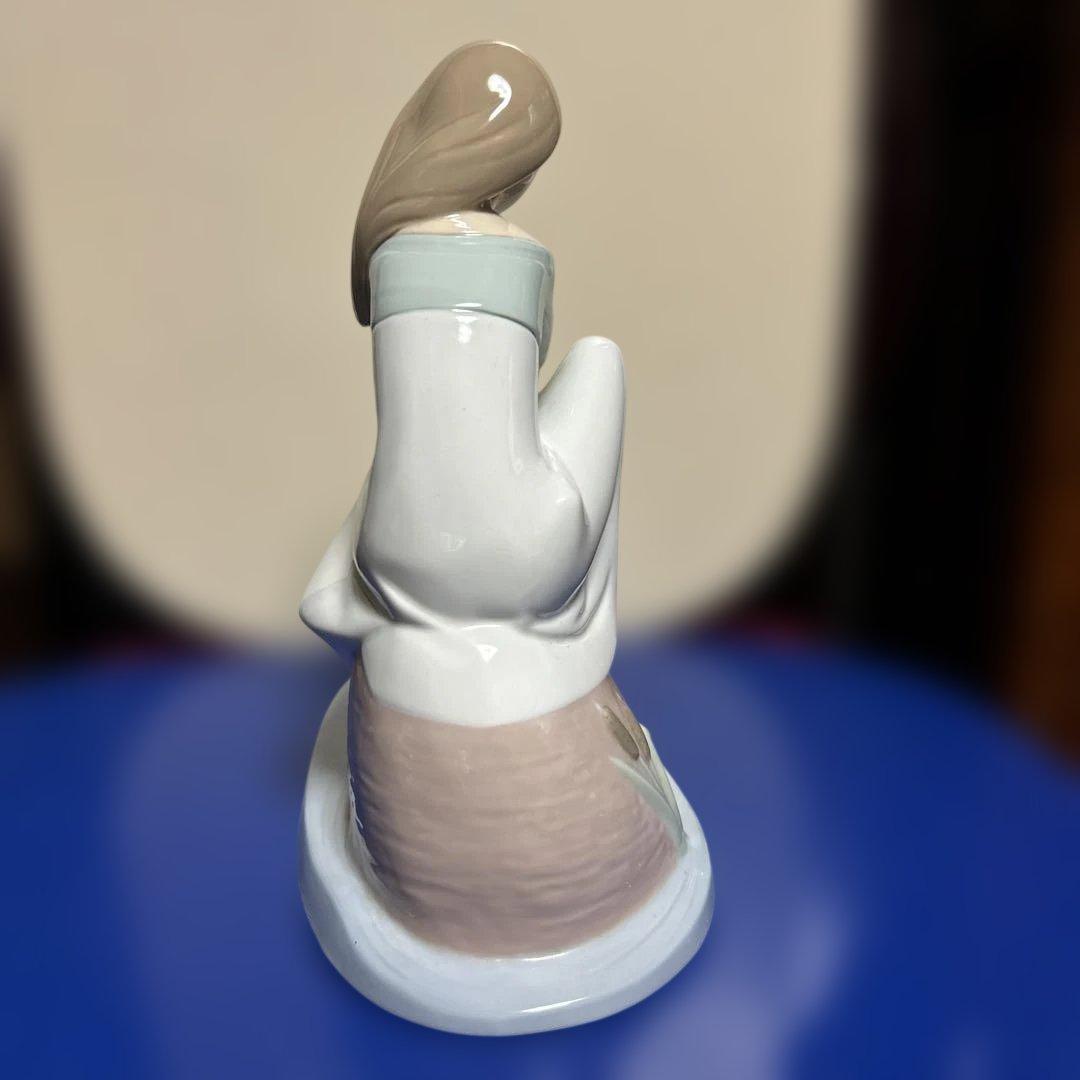 NAO 高さ21cm 少女と白い鳥の陶器置物