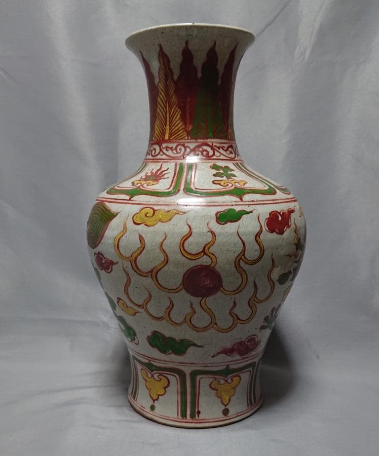 コレクター収集品　中国　明時代　五彩色絵　龍文大瓶　高さ36.8cm