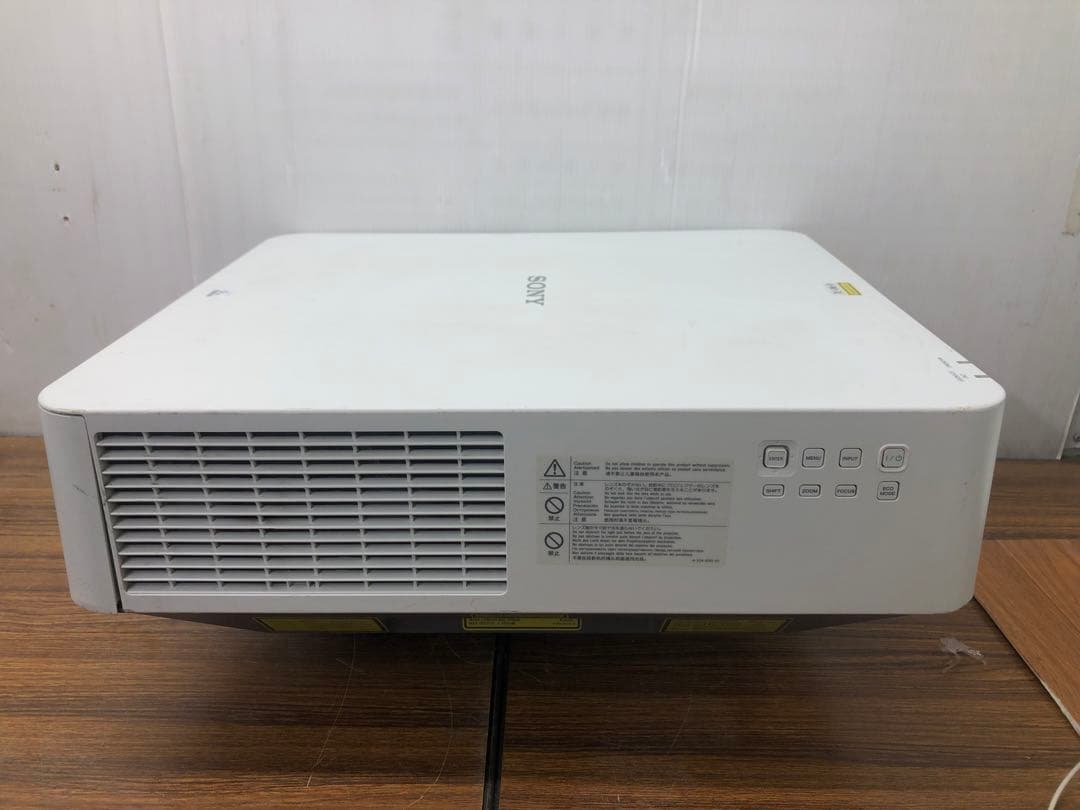 SONY レーザープロジェクター VPL-FHZ65