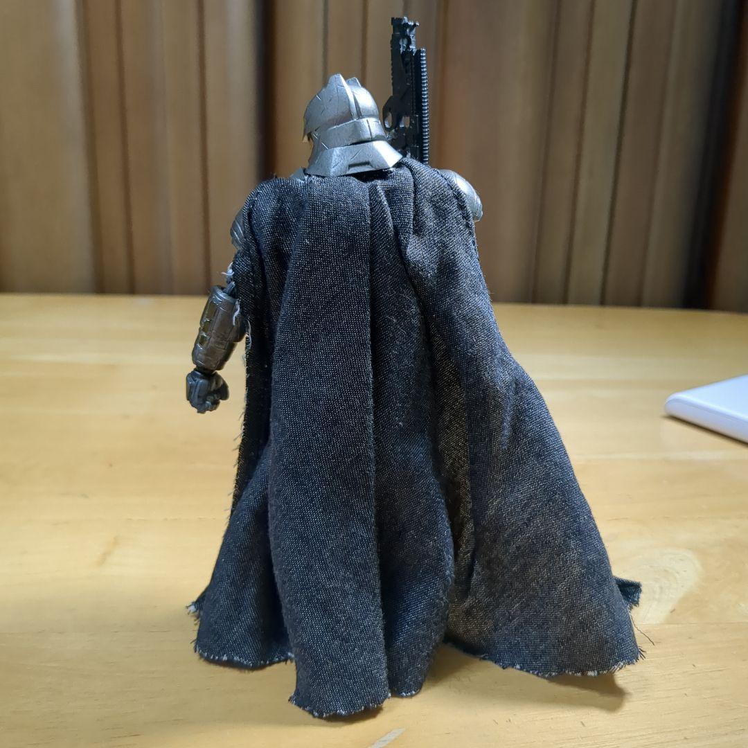 MAFEX No.023　アーマードバットマン