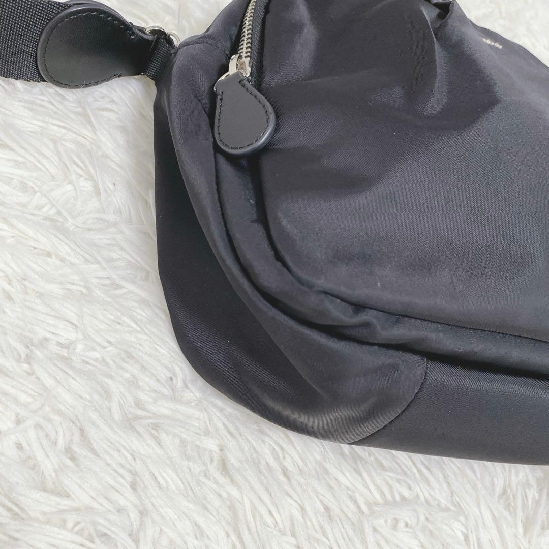 極美品 agnes b. アニエスベー ナイロンショルダーバッグ 黒 ブラック