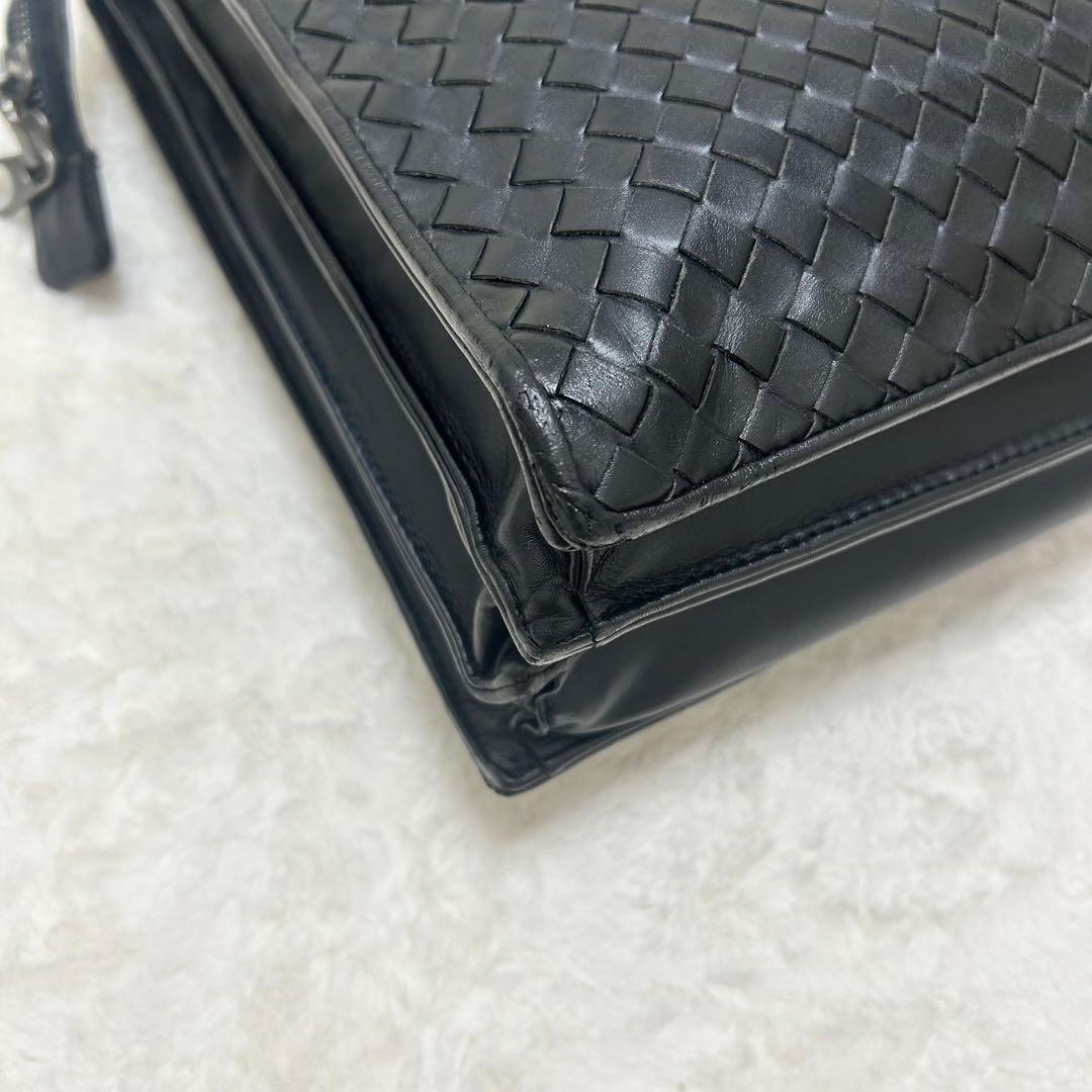 ボッテガヴェネタ イントレチャート ブラック レザー ビジネスバッグ