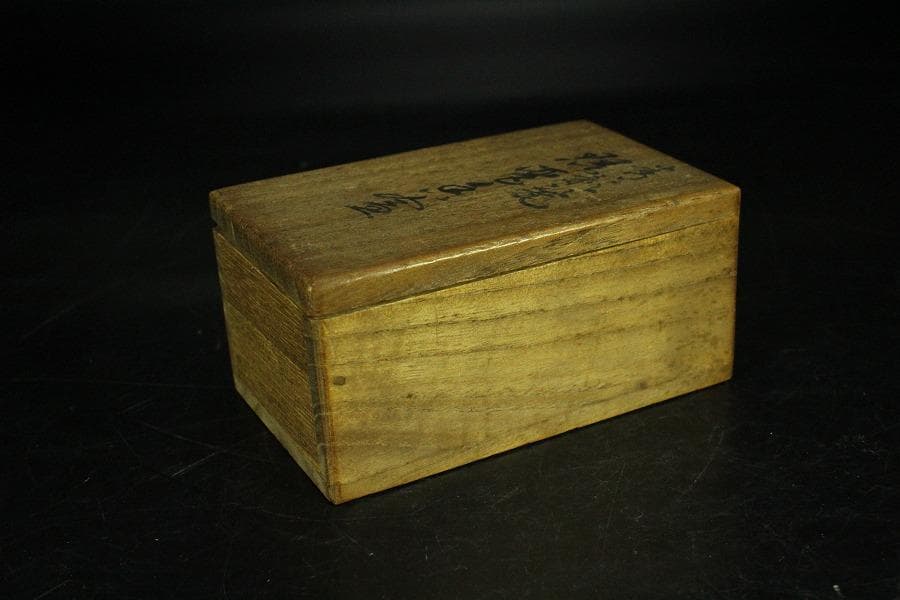 諏訪蘇山作 青磁 砂金袋 香合 共箱(K-BB522)