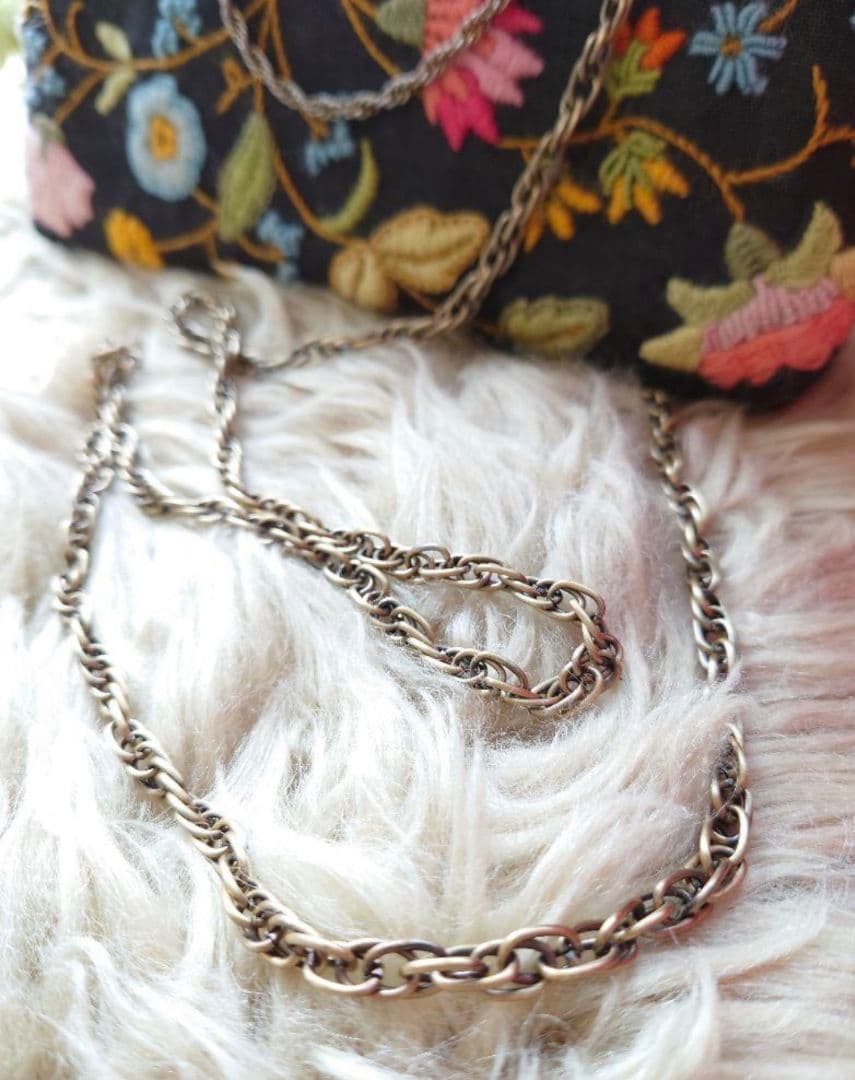 ニードルポイント　ロングチェーン　ポーチ