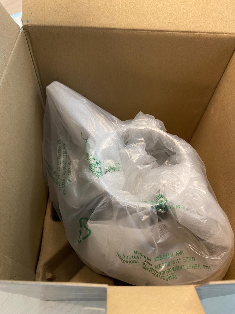 【新品未使用】正月限定値下げ！デロンギアイコナ電気ケトルKBOE1220J-GY