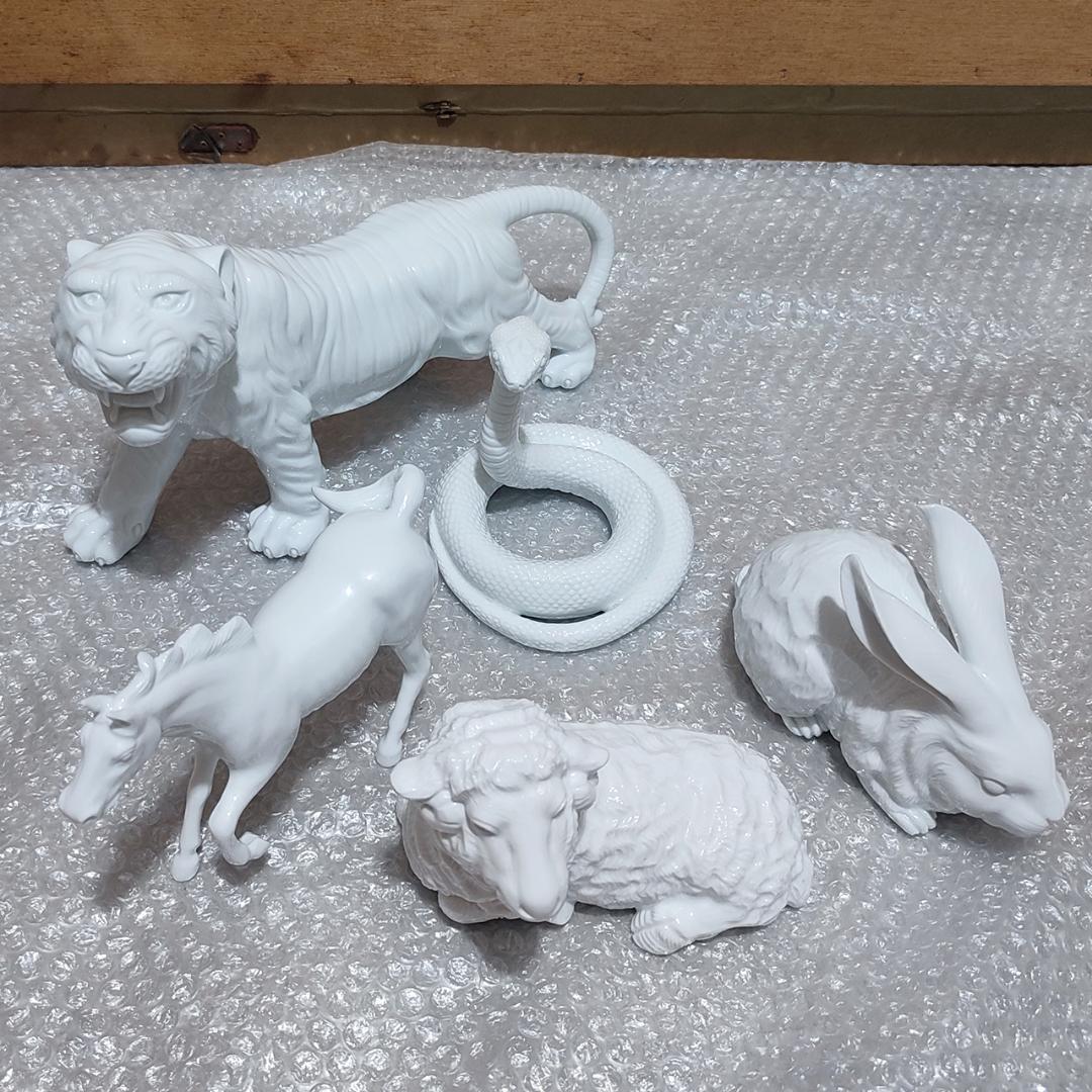 鍋島焼き 白磁 十二支置物 鍋島大五作