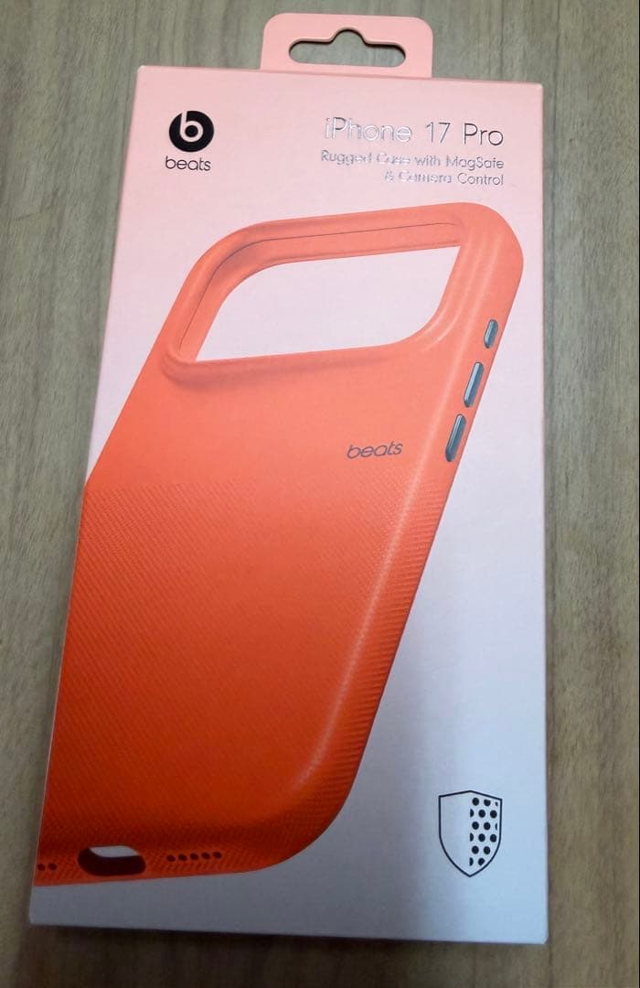 新品未使用　Beats iPhone 17 Pro Case MagSafe