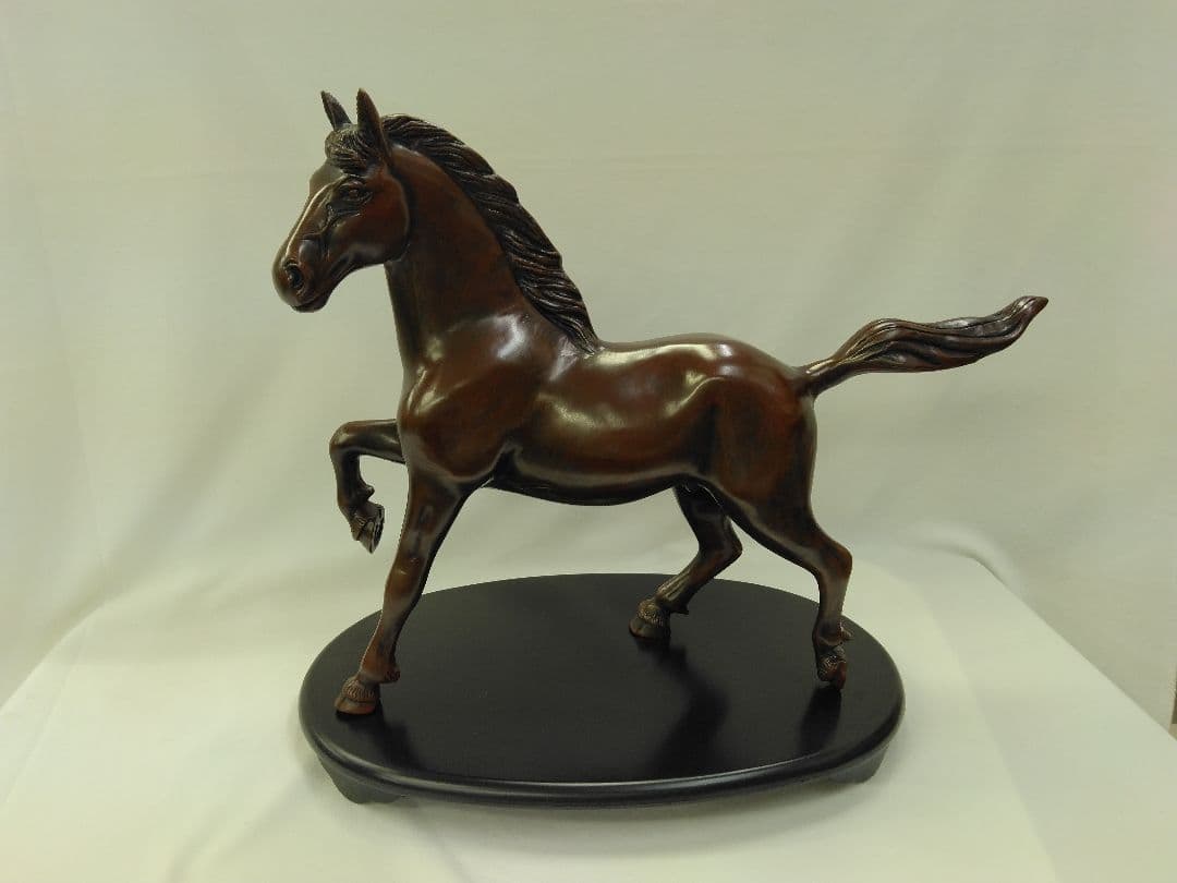 ブロンズ馬の彫刻 約40cm