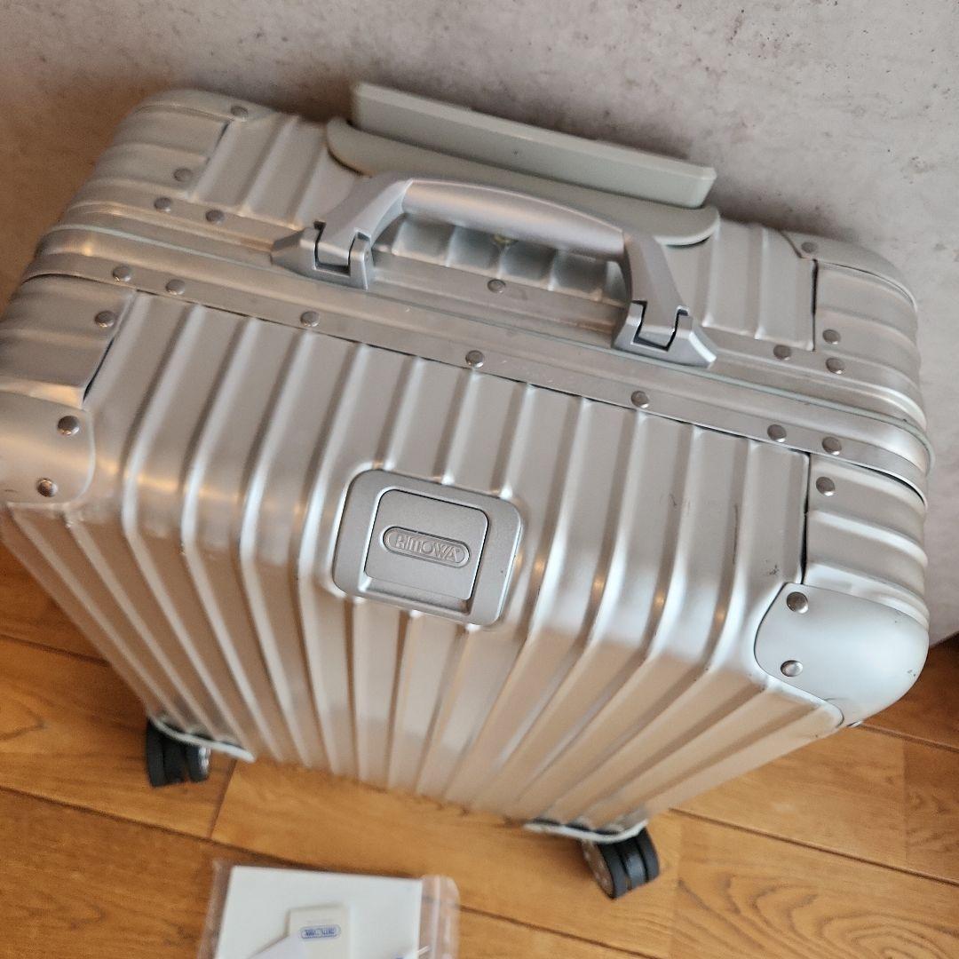 RIMOWA　トパーズ4輪　　45L　シルバー　アルミ　56×45×25　正規品