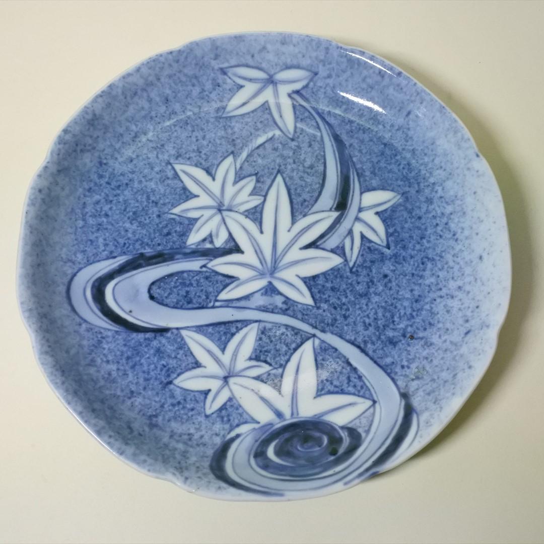 江戸中期　古伊万里　染付　吹墨　竜田川　紅葉　中皿　骨董品　アンティーク　g