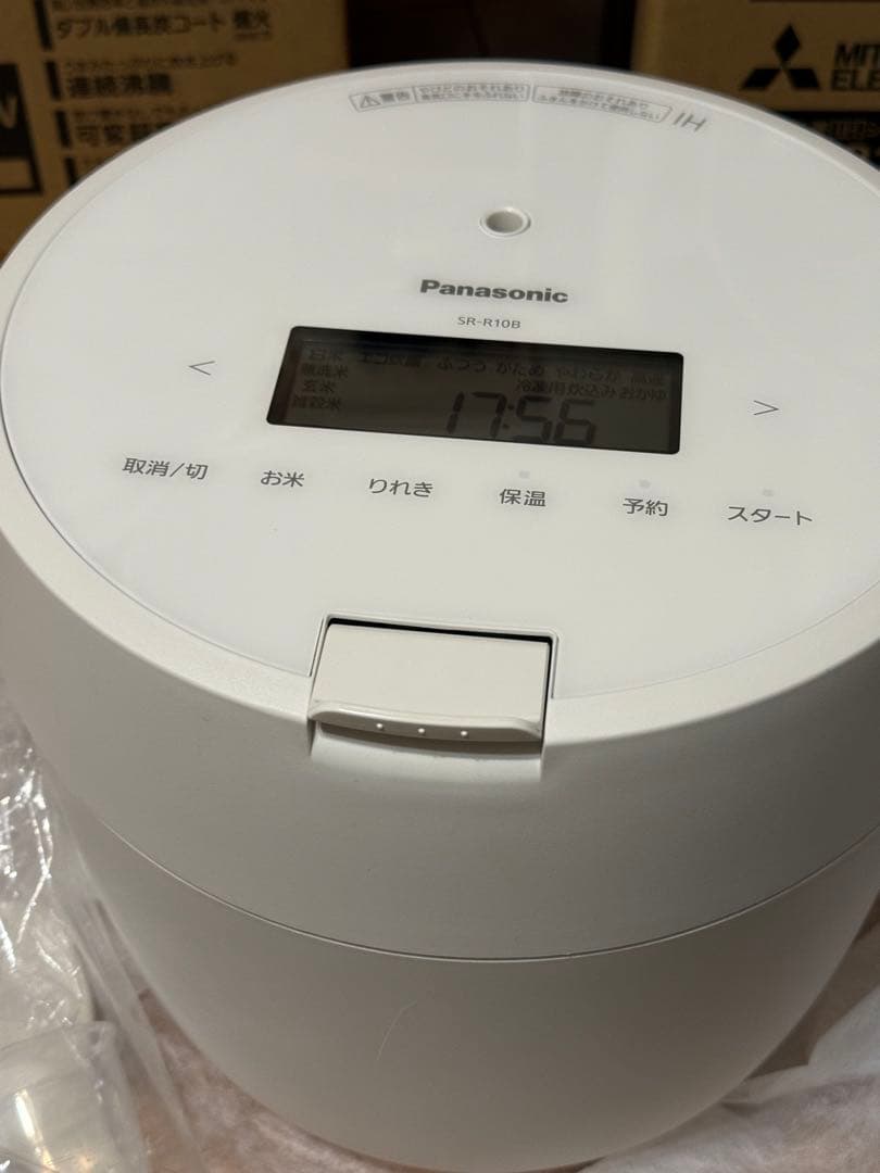パナソニック圧力IHジャー炊飯器 SR-R10B-W ホワイト　5合炊　ほぼ新品