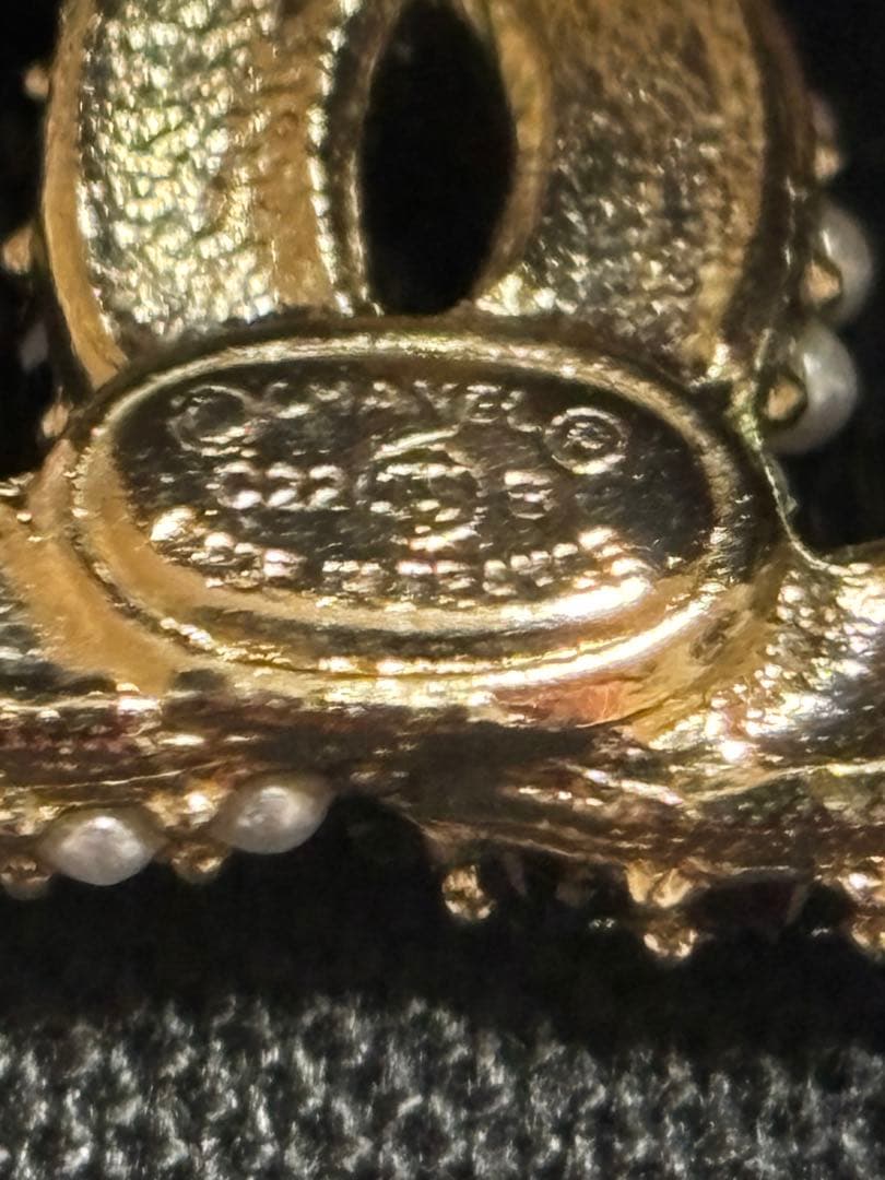 CHANELシャネル22Bココマークラインストーンパールピアス