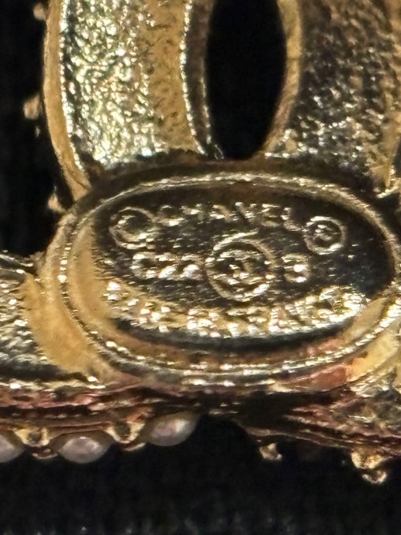 CHANELシャネル22Bココマークラインストーンパールピアス