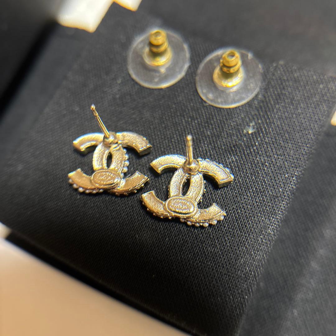 CHANELシャネル22Bココマークラインストーンパールピアス