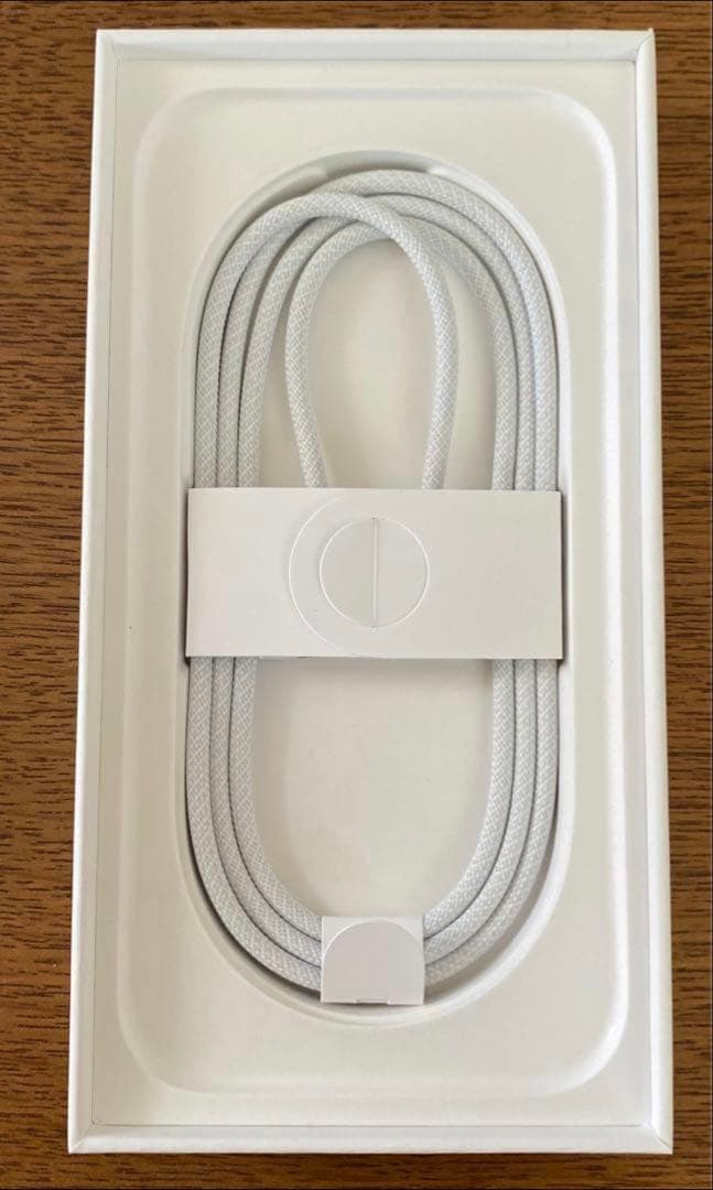 Apple iPhone16 ブラック 128GB(説明書、simピンなし)