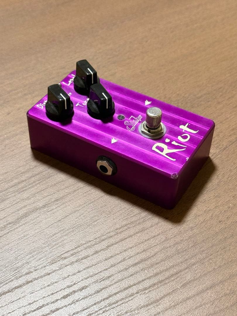 ギター Suhr Riot Distortion Pedal