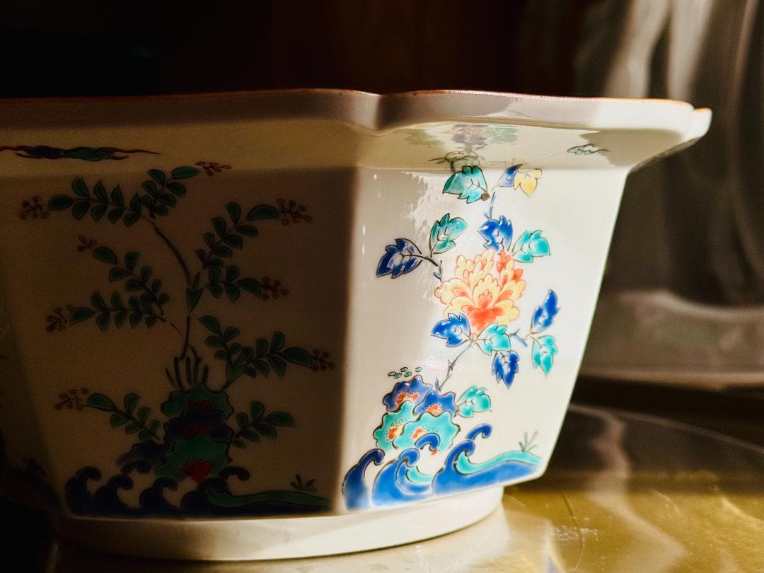 レア12代 柿右衛門・濁手 「八角菓子」・乳白色・新品同様