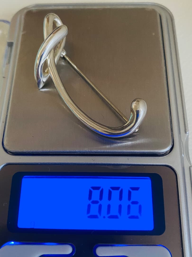 週末お値下げ　美品　ティファニー　イニシャル　ブローチ　T