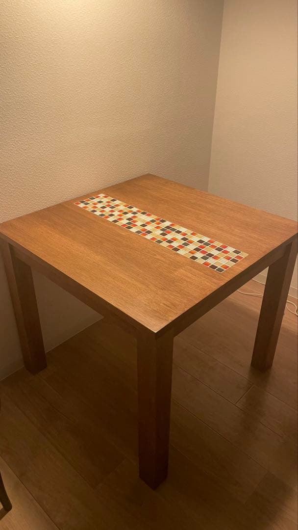 大川家具　ダイニングテーブル　タイル