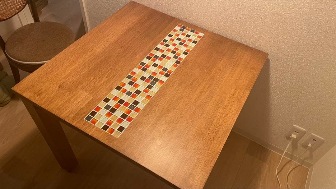 大川家具　ダイニングテーブル　タイル