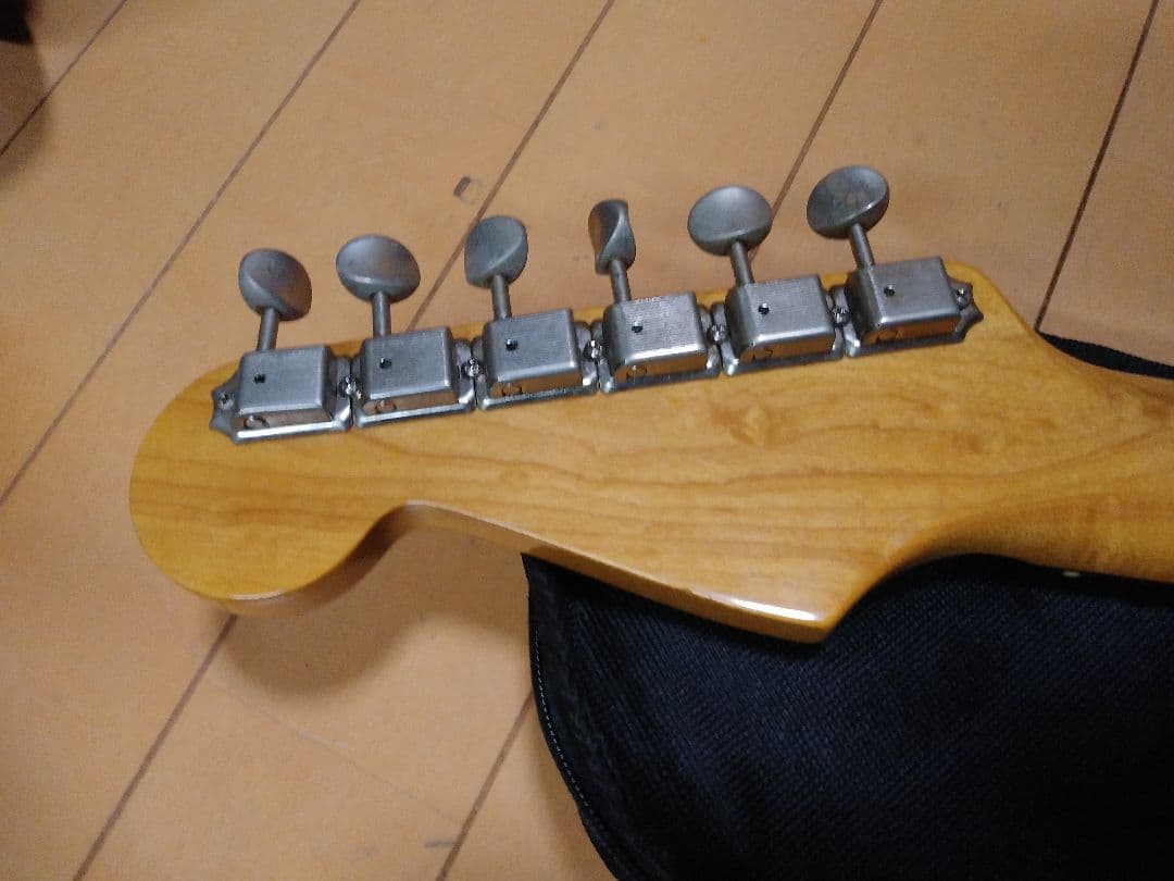 Fender フェンダージャパン　ストラトキャスター　ST62-70TX？