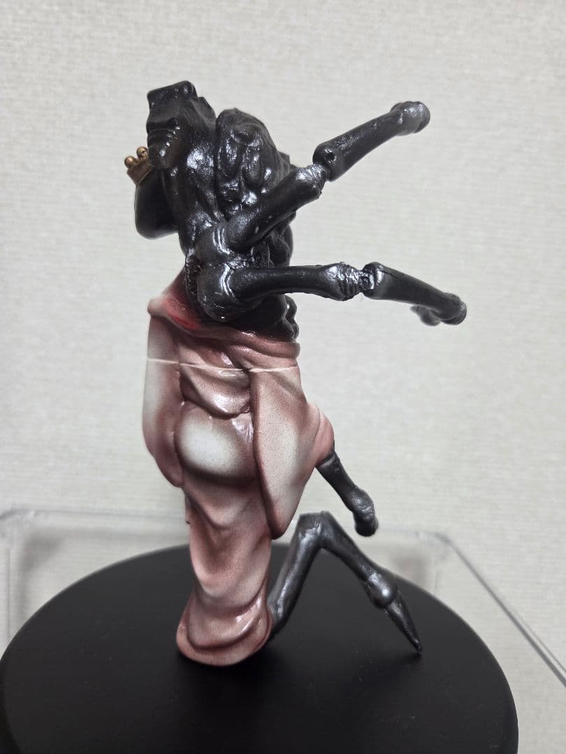 ヒカリトイズ/墓場の画廊 物ノ怪少女・女郎蜘蛛(屍)