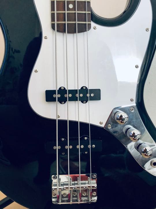 SELDER ベースギター　ブラック