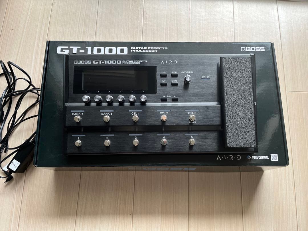【金曜まで値下げ】BOSS GT-1000 ギターエフェクトプロセッサー