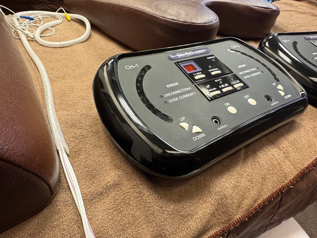 JOYトレ　BURNcore EMS 複合高周波マシン