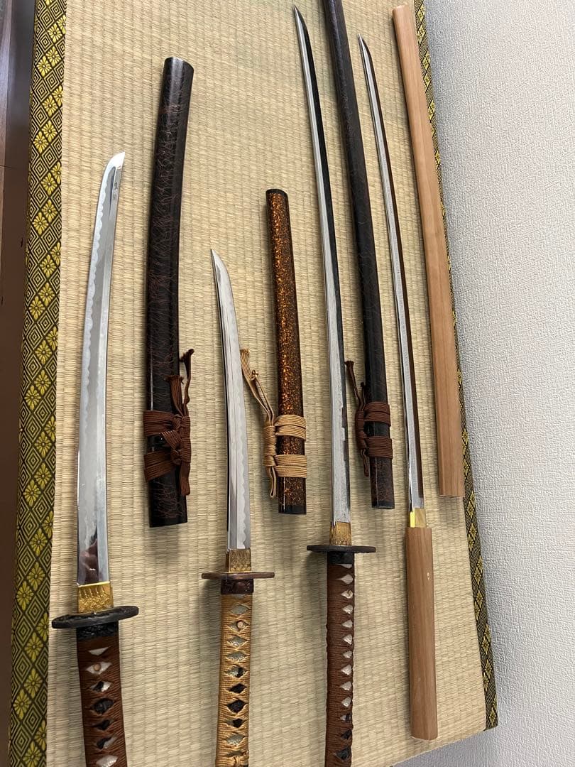 模造刀4本セット、刀掛け台、おまけ