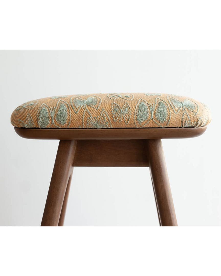 キッチンスツールBR(H530)＋ ミナペルホネンsky flower OR