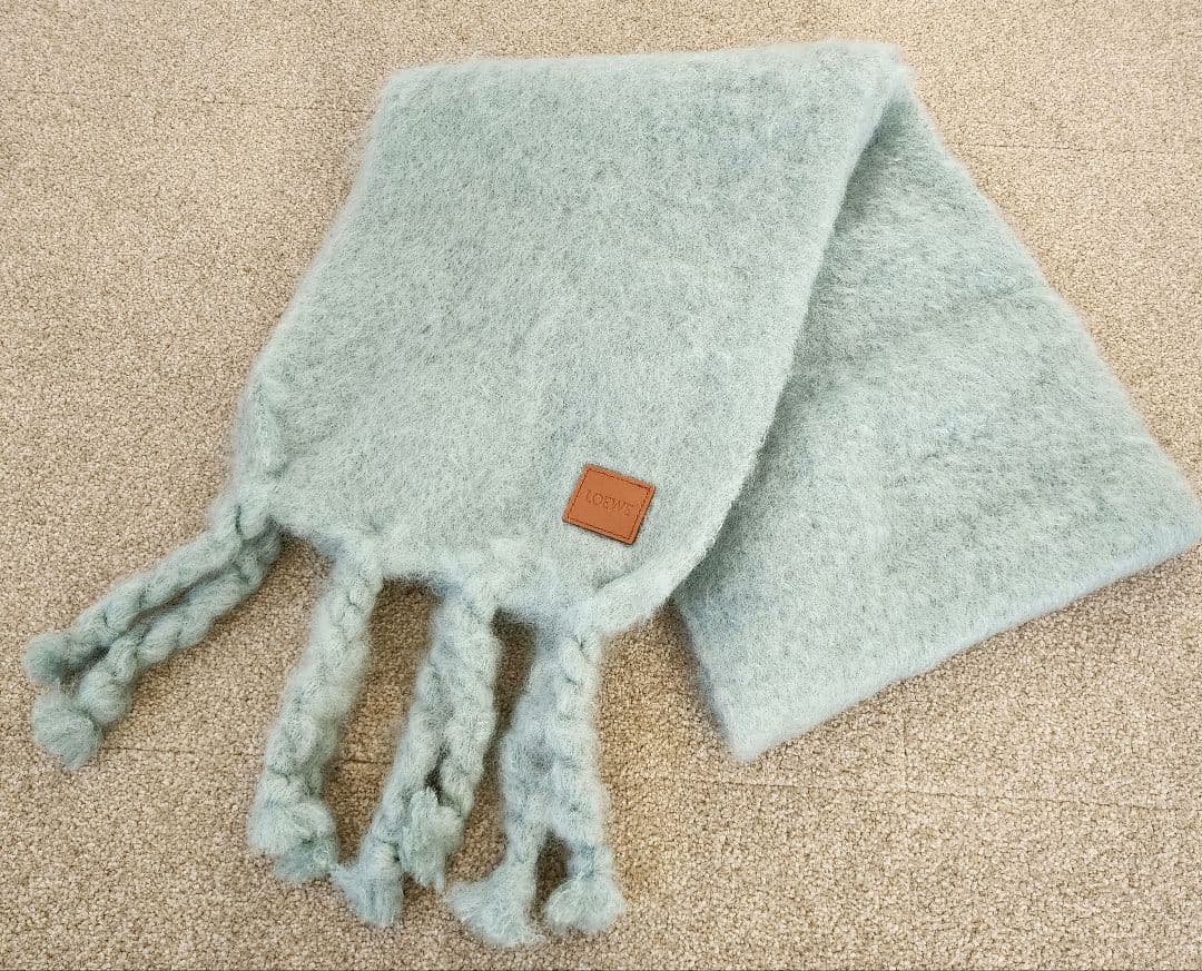 LOEWE・ロエベ ◆ミントグリーン フリンジマフラー