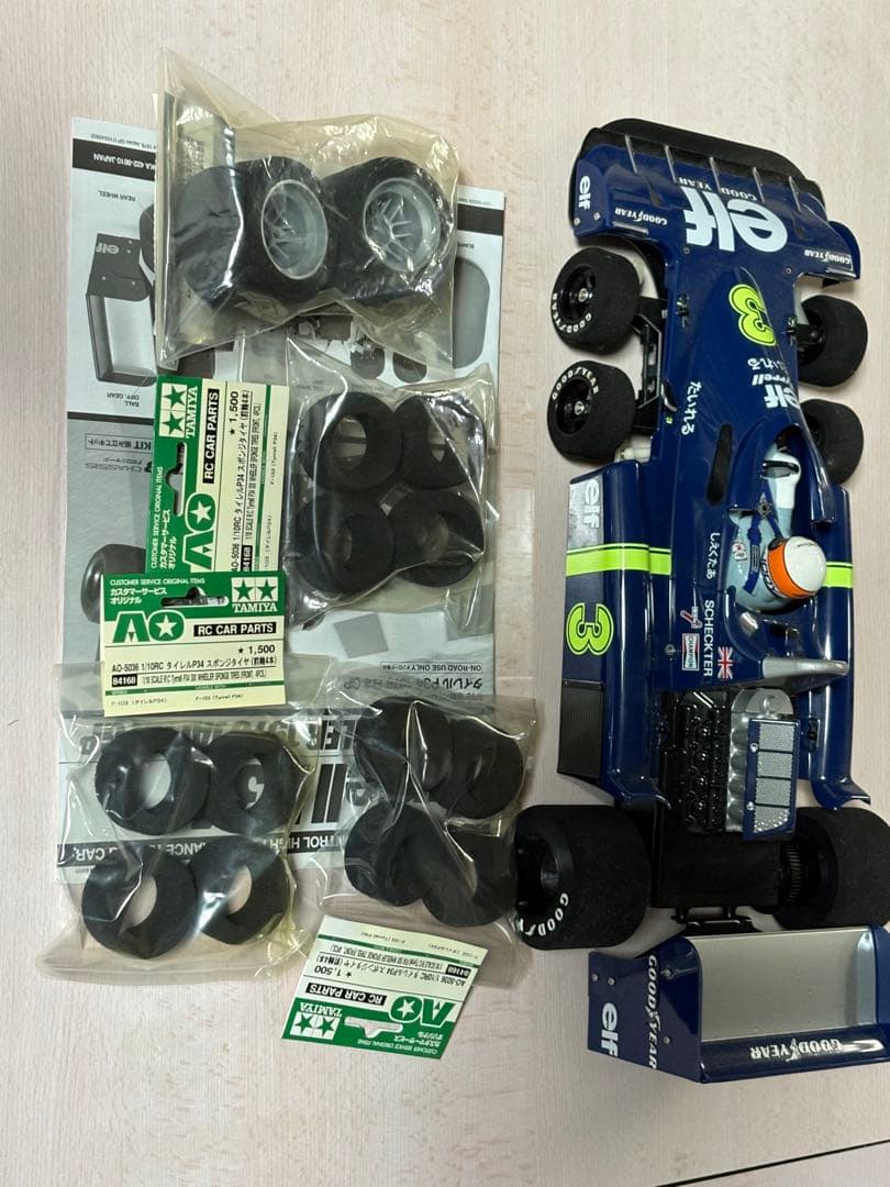 タミヤTyrell P34 1/10スケールラジコンカーフルベアリング予備タイヤ