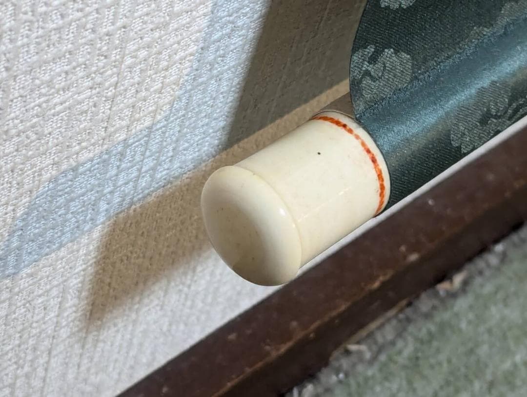 【真作】掛軸　山水高瀑図　文人趣あふれる墨彩山水画　余韻深き一幅　R114