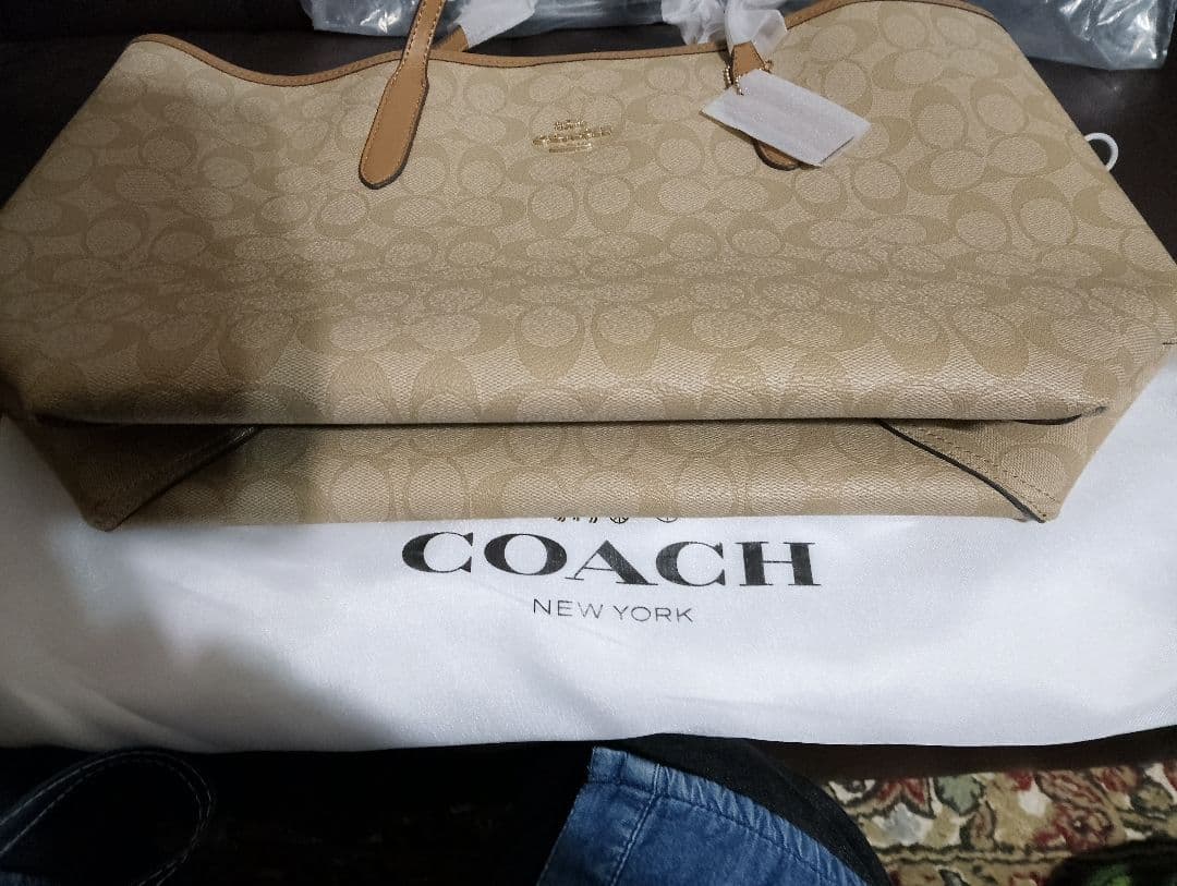 COACH ショルダーバッグ ベージュ 保存袋付き