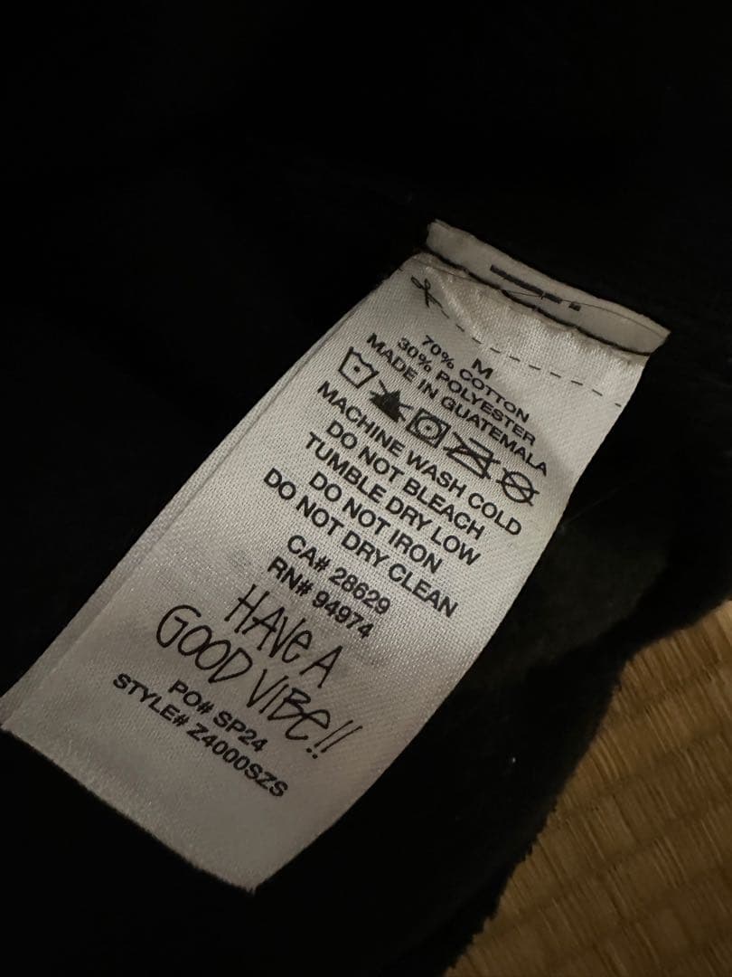 Stussy ブラック ジップパーカー