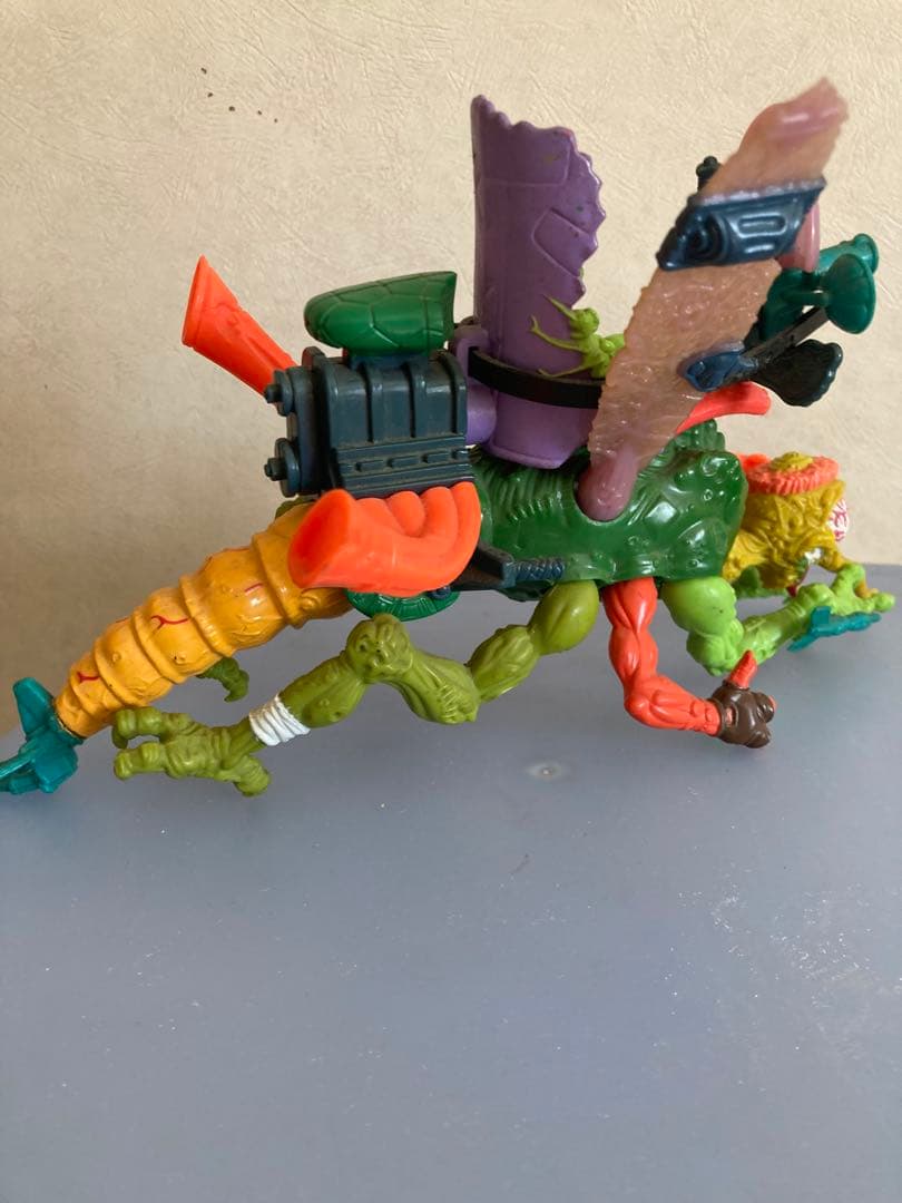 TMNTミュータントタートルズ フィギュア　2点セット。