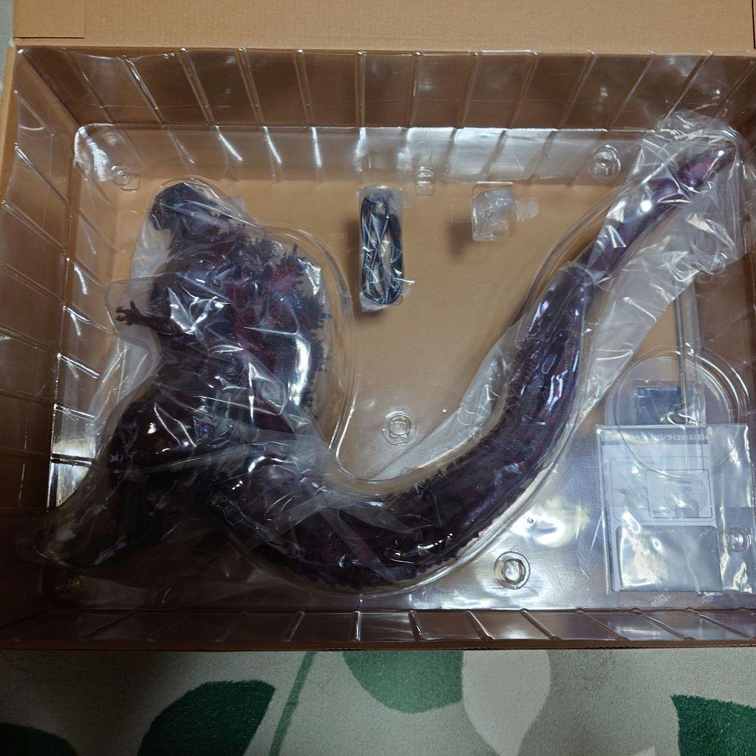 酒井ゆうじ造形コレクション ゴジラ(2016) 第4形態発光Ver 限定版