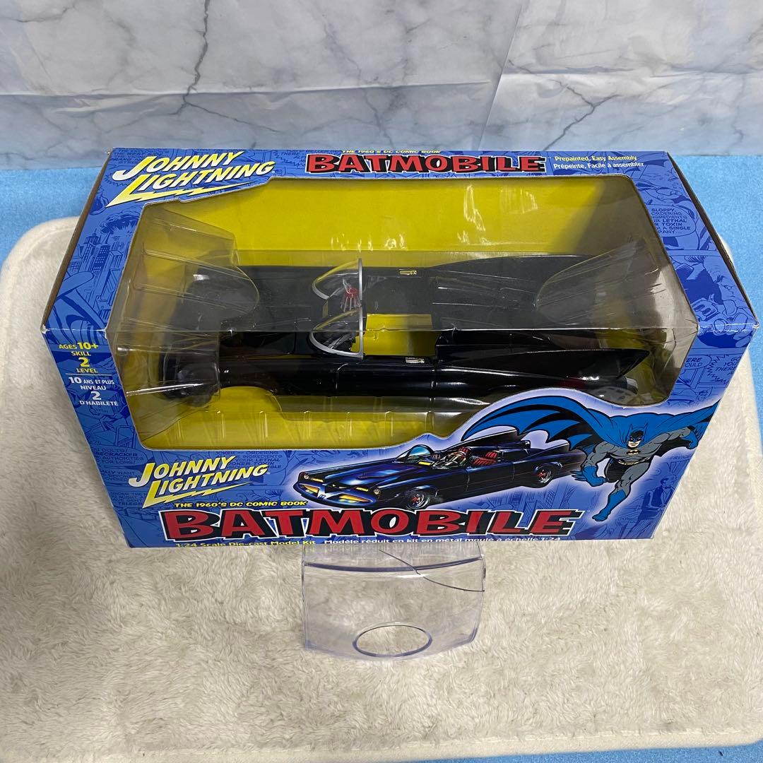 Johnny Lightning Batmobile 1:24 スケール